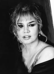 Allah Nazarlardan Korusun. Minik Serce, Yine kırdıgeçirdi.