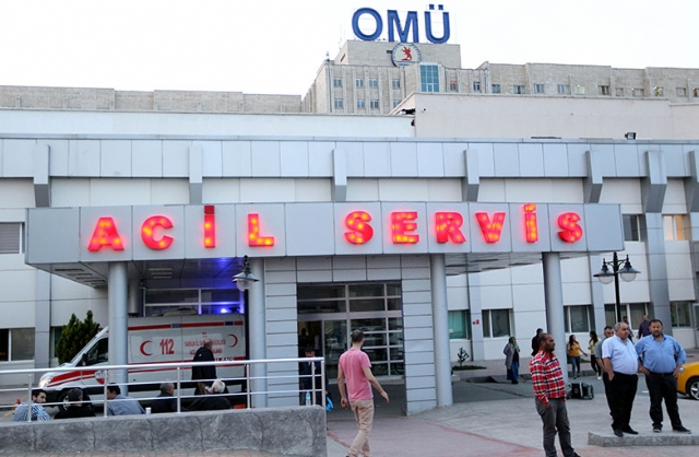 BABA BEBEĞİNİ CAMDAN DÜŞÜRÜNCE PEŞİNDEN ATLADI! 2