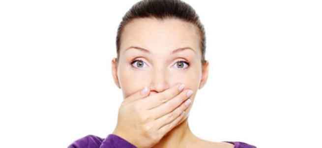 Acı ağız sendromu belirtileri nelerdir?