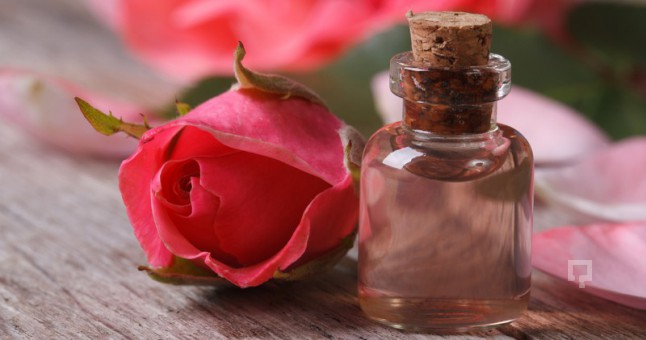 Gül yağı ile güzelliğinize güzellik katın