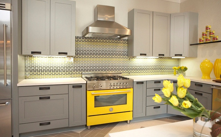 Evi Neşelendirmenin / Havalandırmanın Yeni Modası : SARI!