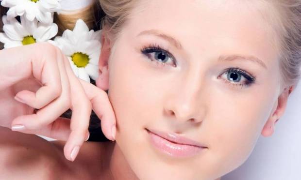 Yirmi Yaş İçin Cilt Güzelliği Cilt Bakımı