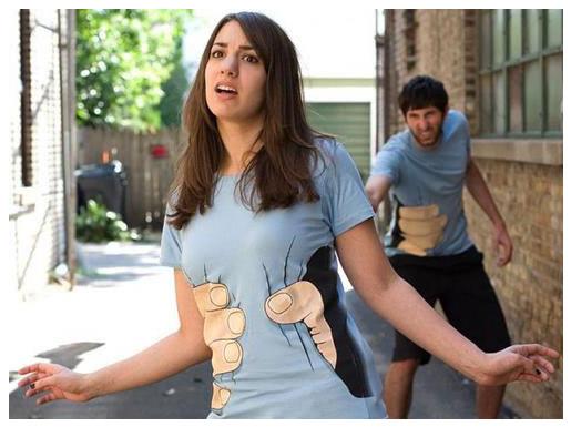 Sıra Dışı Bay Bayan Tişört Modelleri