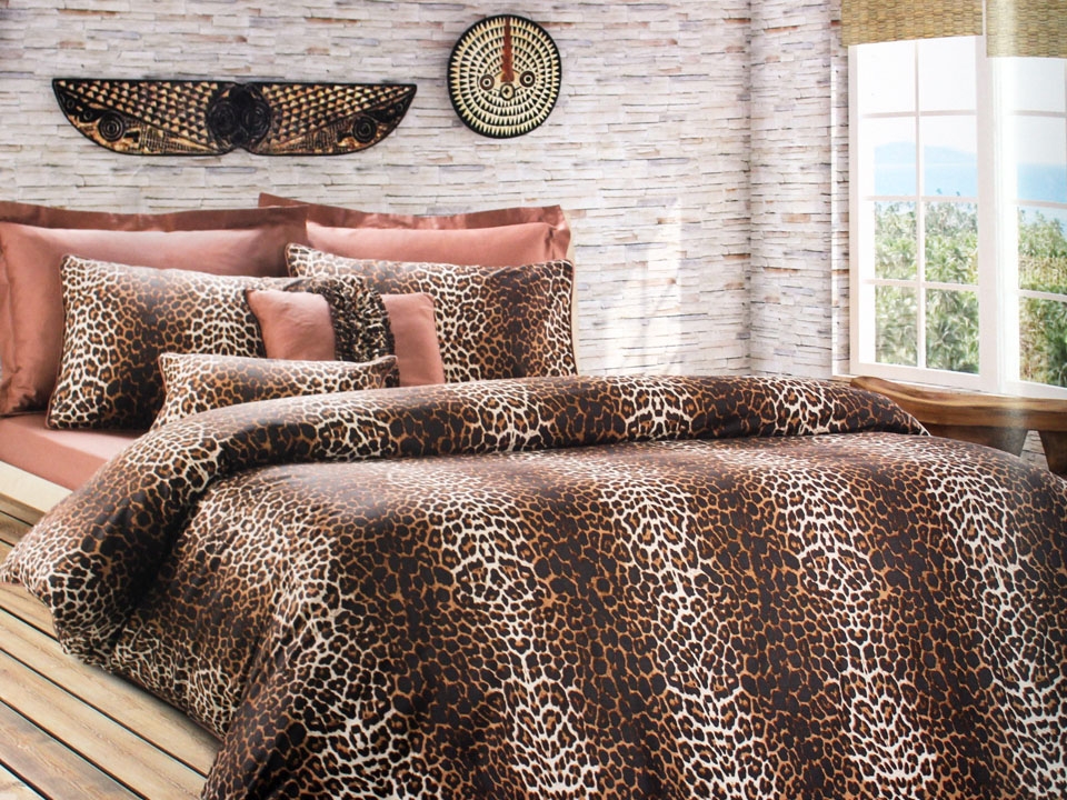 Leopar desenli yatak örtüsü modeli ·