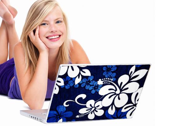 Yeni Sezon Laptop Sticker Modelleri