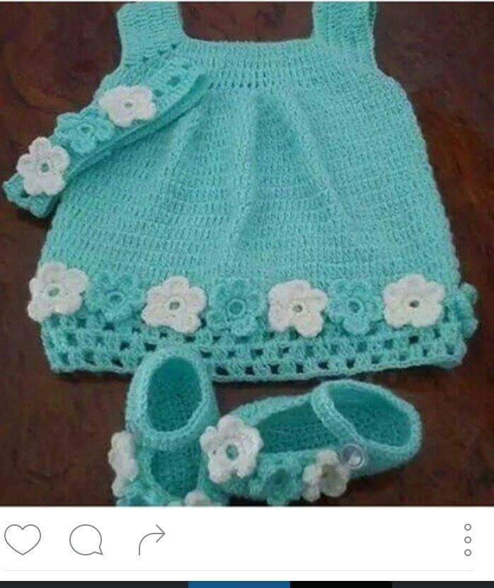 Renkli tığ işi el örgüsü bebek elbisesi modelleri