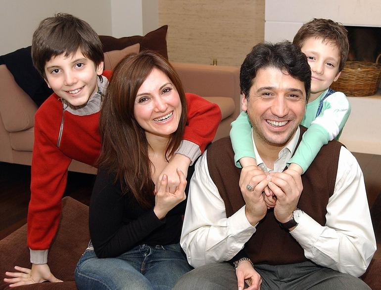 Cem Davran, Twitter hesabından yaptığı açıklama ile ortalığı karıştırdı.