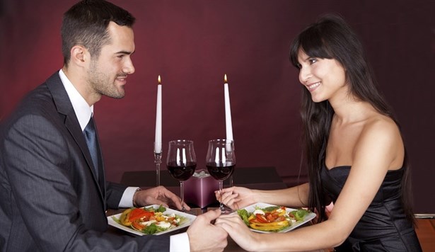 Sevgililer Gününde, Başbaşa Yemeğe Çıkmak