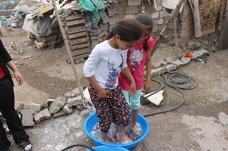 Küçükken Sokakta Halı Yıkayanlar…