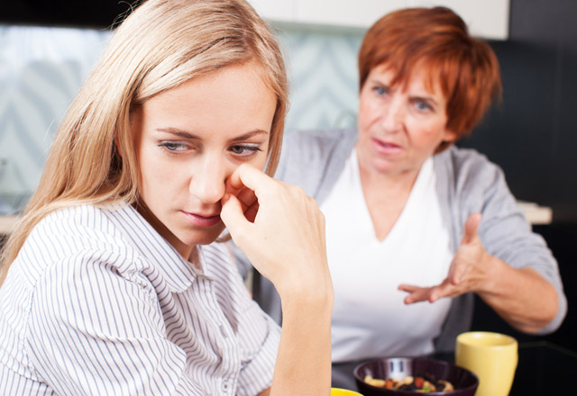 Kayınvalide ile aynı evde yaşamak boşanma sebebi sayılabilecek.