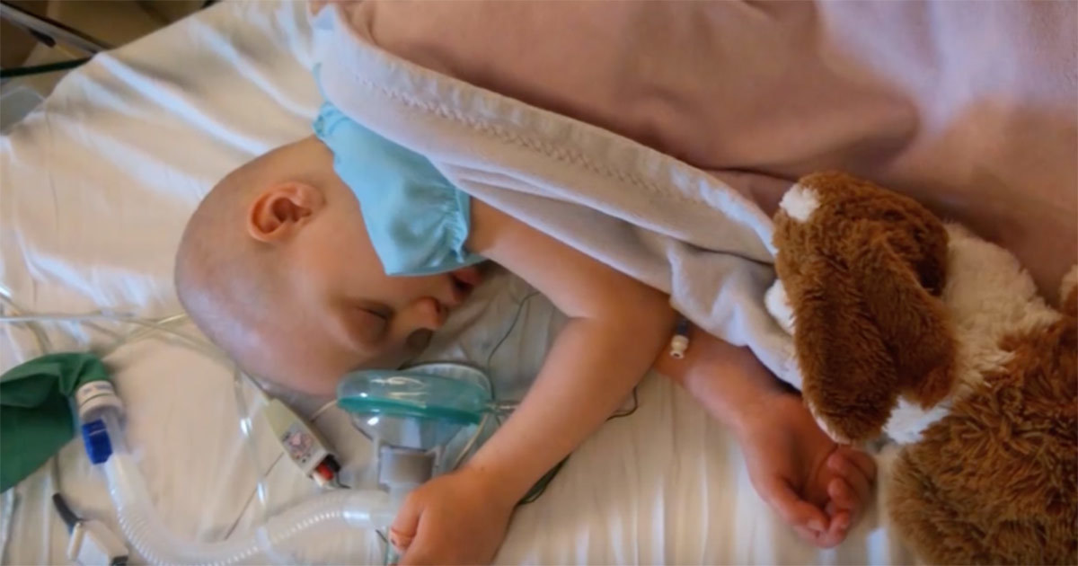 Lösemi Hastası Kızlarına Veda Ediyorlardı – Kızları Gözünü Açtı Ve Şu Kelimeleri Fısıldadı