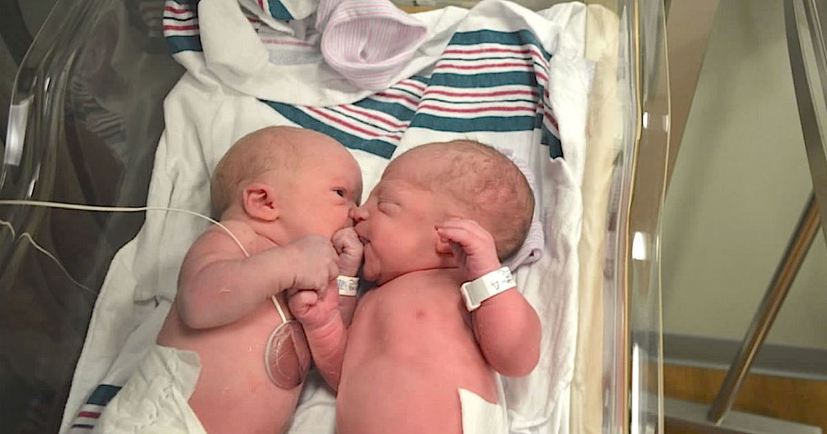 Yakınları Bebeği Görmeye Geldi – Gözlerine İnanamadı