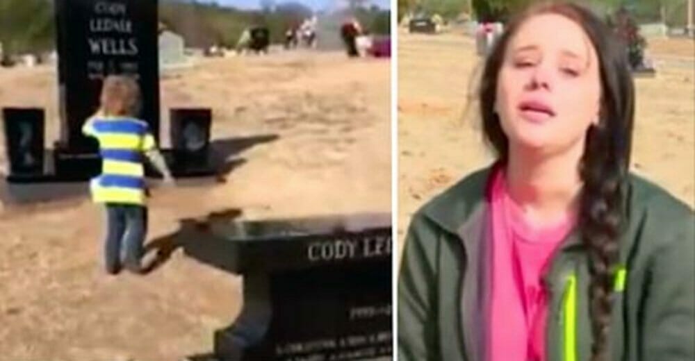 2 Yaşındayken Babasını Kaybeden Çocuk 8 Ay Sonra Babasının Mezarında Bulduğu Hediyeyi Görünce Böyle Sevindi