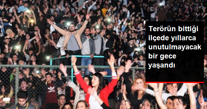 Terörün Bittiği Cizre’de Ferhat Göçer’den Unutulmaz Konser